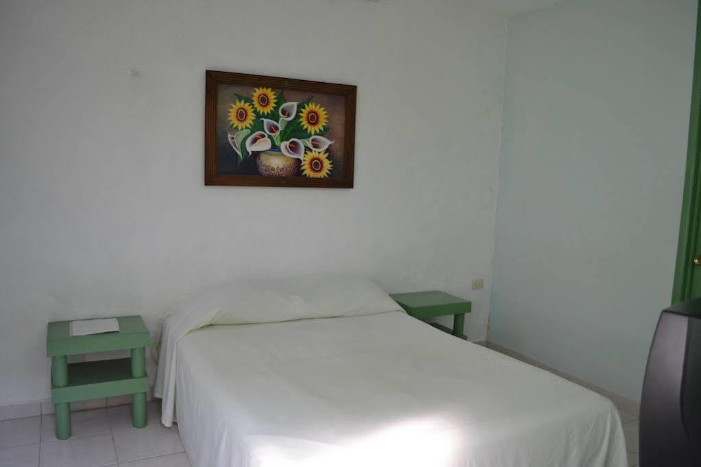 Hotel Aventura Merida Ngoại thất bức ảnh