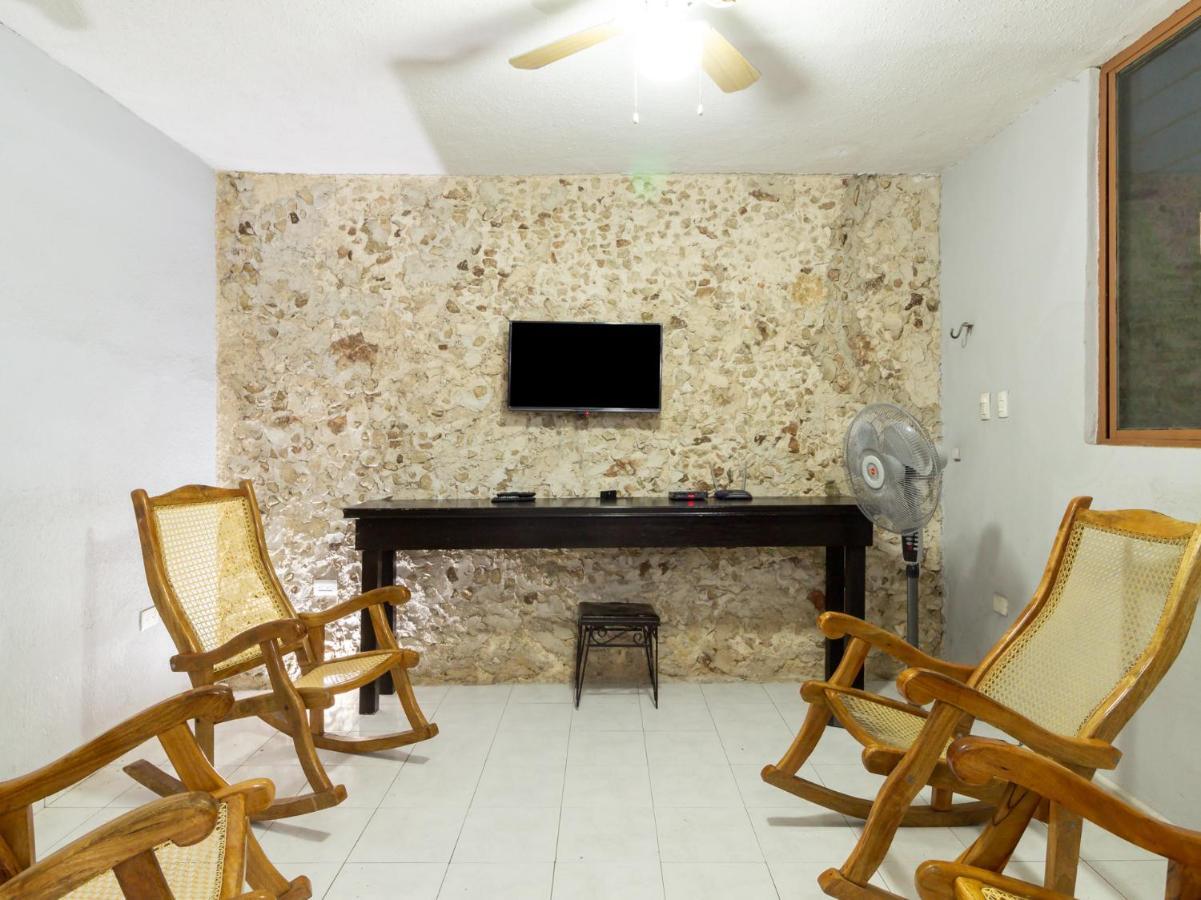 Hotel Aventura Merida Ngoại thất bức ảnh